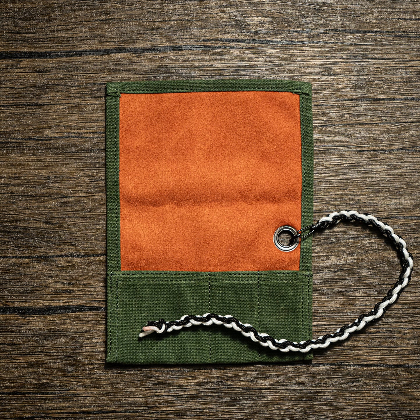 Single waxed canvas roll Green